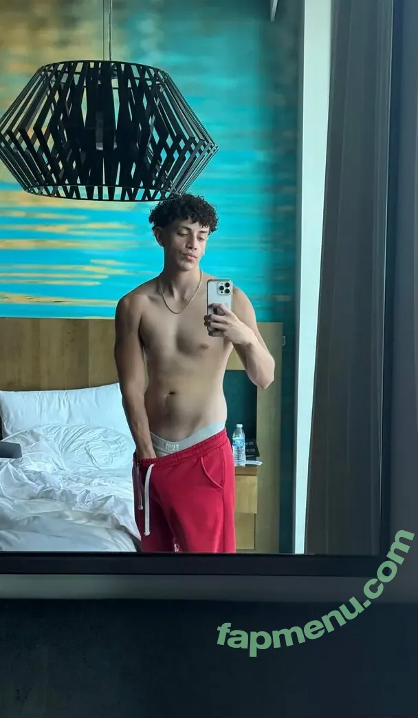 julianbarboza nude photo #0066 (julian.barboza)