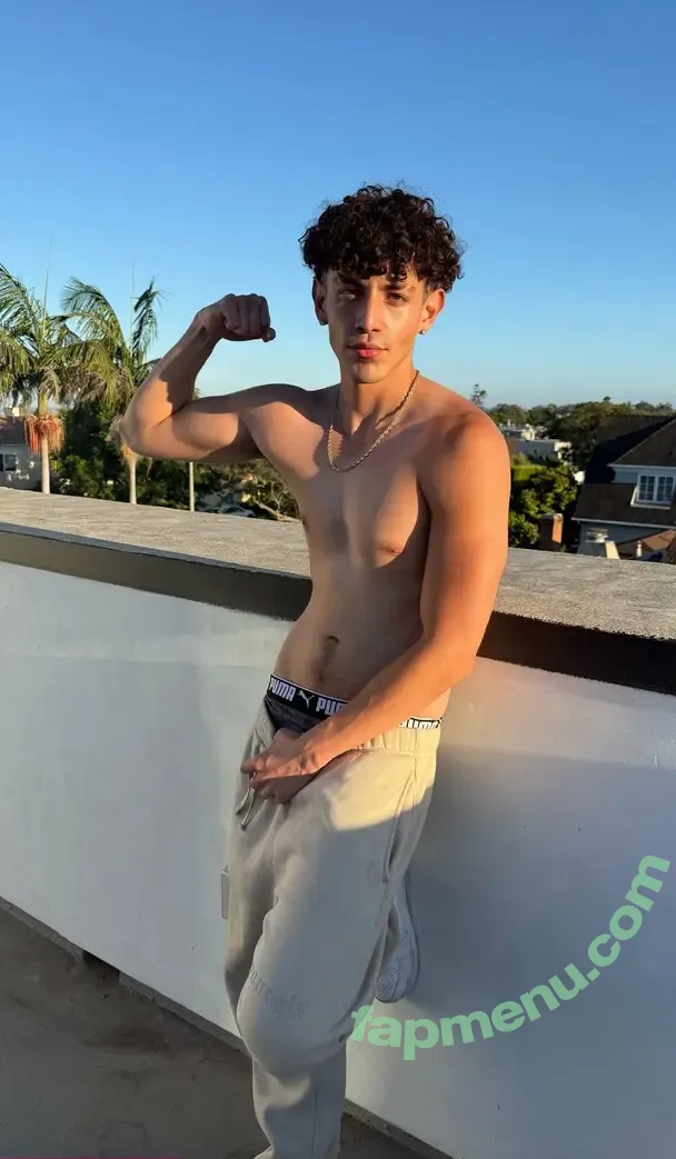 julianbarboza nude photo #0085 (julian.barboza)