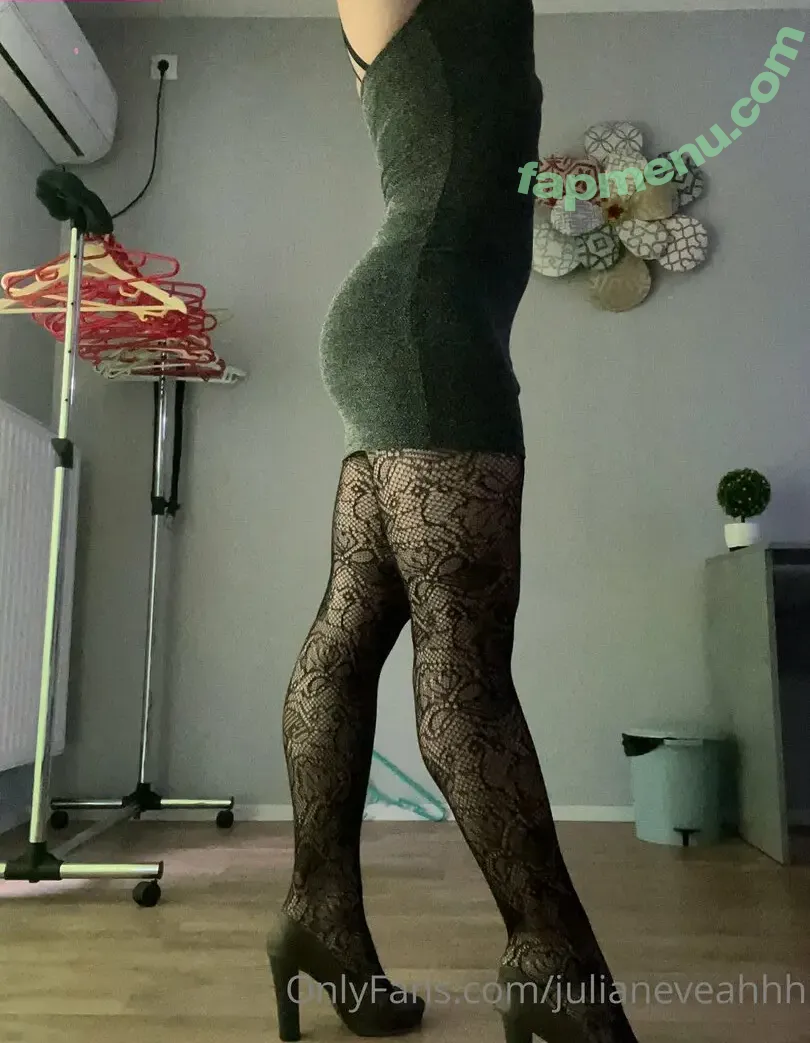 julianeveahhh nude photo #0001 (julianeveahhh)