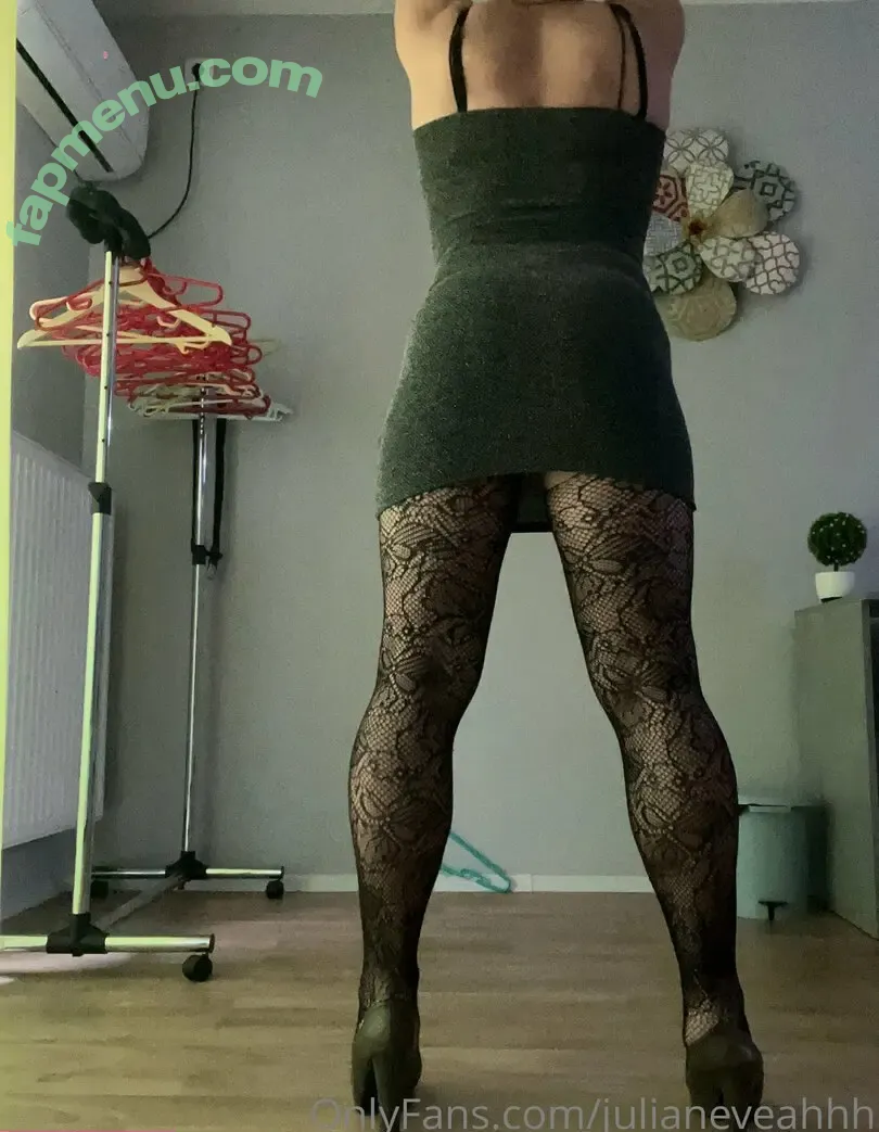 julianeveahhh nude photo #0003 (julianeveahhh)