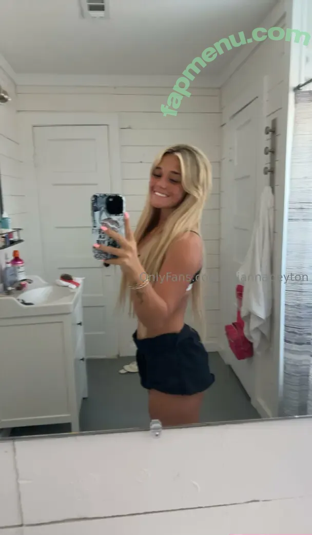 juliannapeyton nude photo #0137 (thejuliannapeyton)