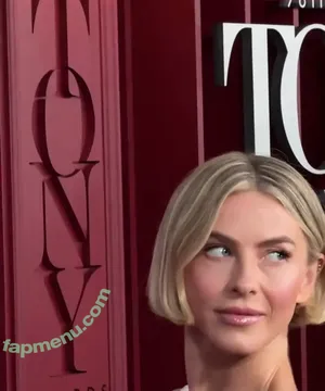 Julianne Hough / juleshough nude photo #1570