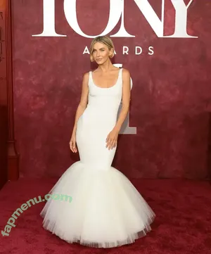 Julianne Hough / juleshough nude photo #1574