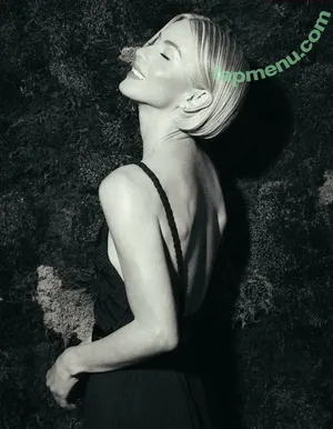 Julianne Hough / juleshough nude photo #1625