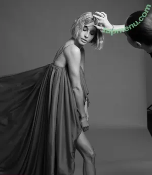 Julianne Hough / juleshough nude photo #1776