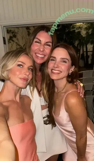 Julianne Hough / juleshough nude photo #1785