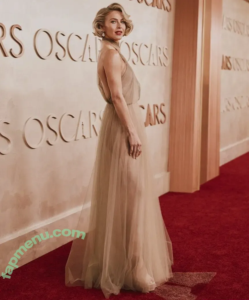 Julianne Hough nude photo #1334 (juleshough)