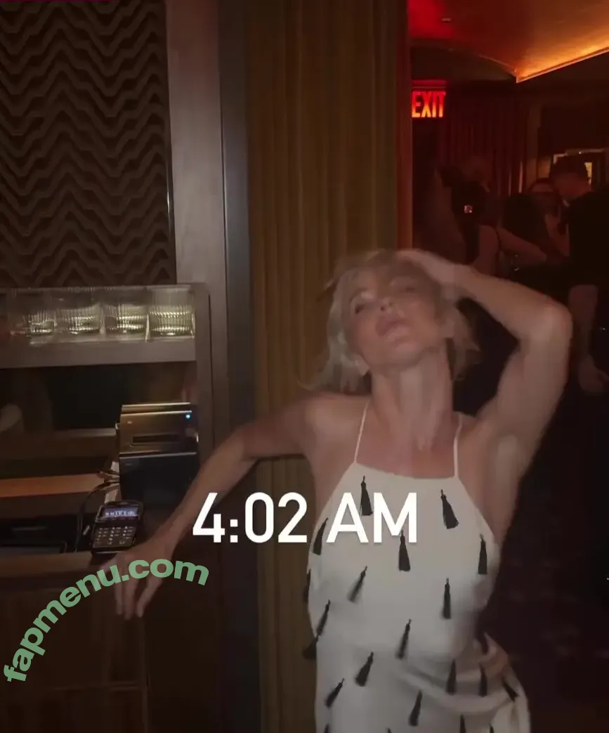 Julianne Hough nude photo #1601 (juleshough)