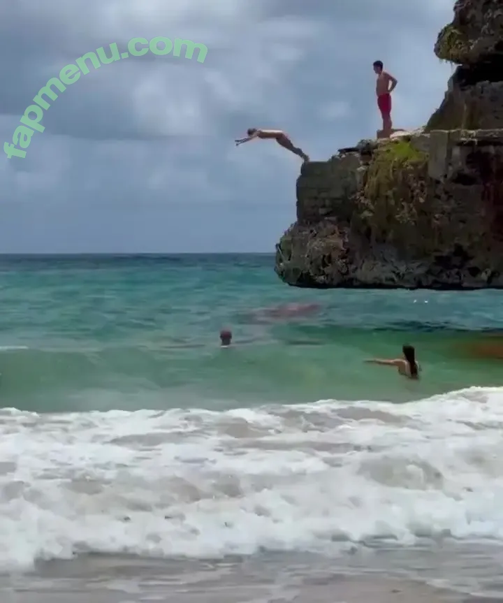 Julianne Hough nude photo #1754 (juleshough)