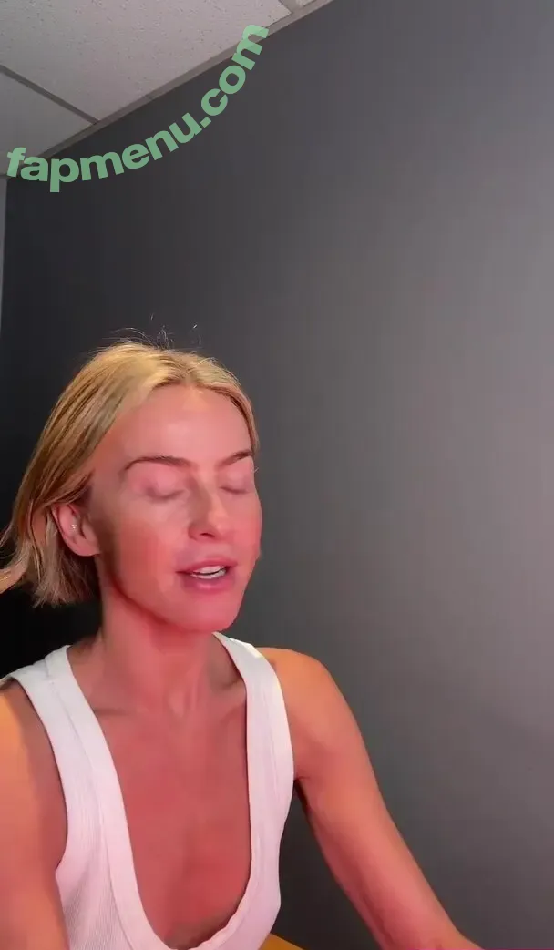 Julianne Hough nude photo #1789 (juleshough)