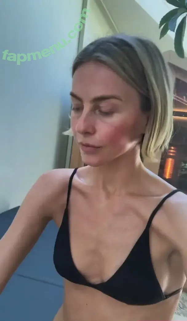 Julianne Hough nude photo #1813 (juleshough)