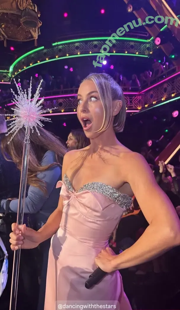 Julianne Hough nude photo #1844 (juleshough)