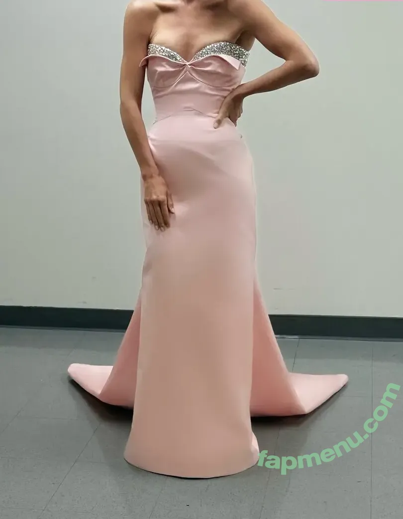 Julianne Hough nude photo #1847 (juleshough)