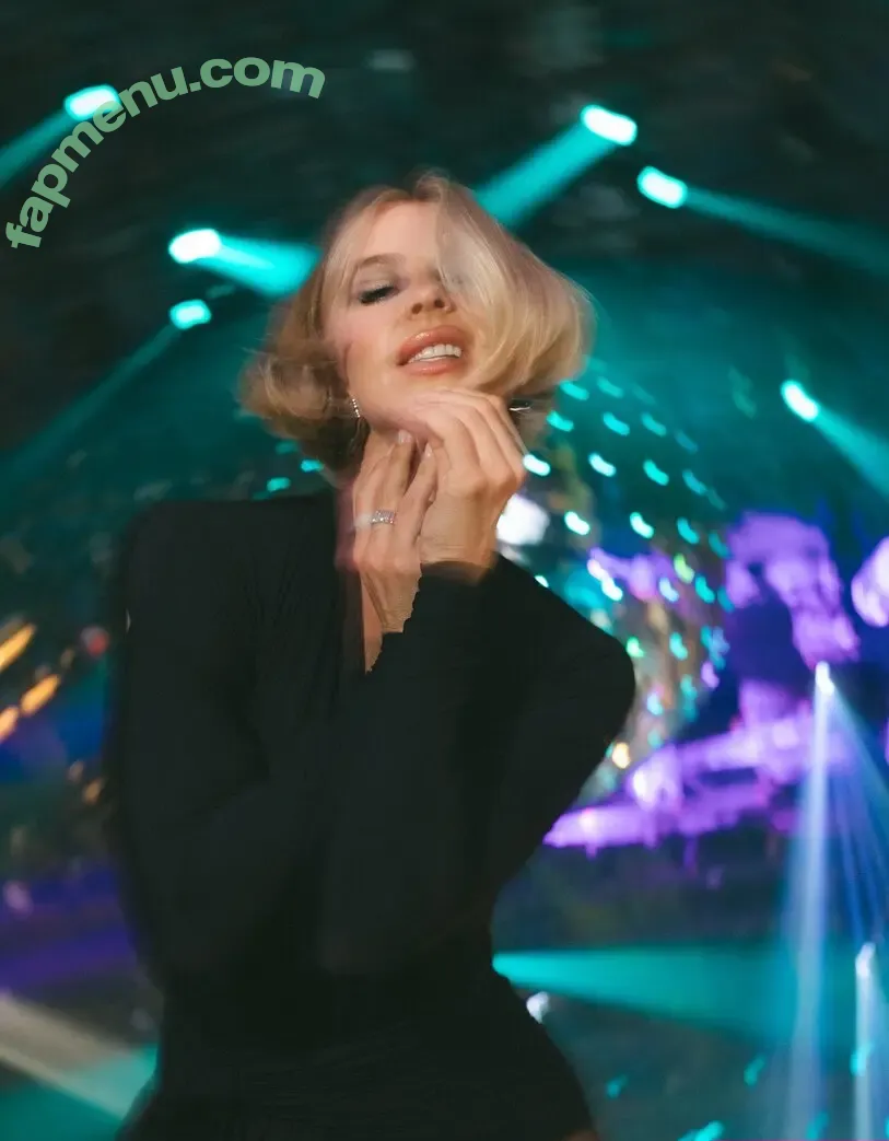 Julianne Hough nude photo #1872 (juleshough)