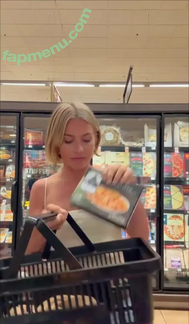 Julianne Hough nude photo #1875 (juleshough)