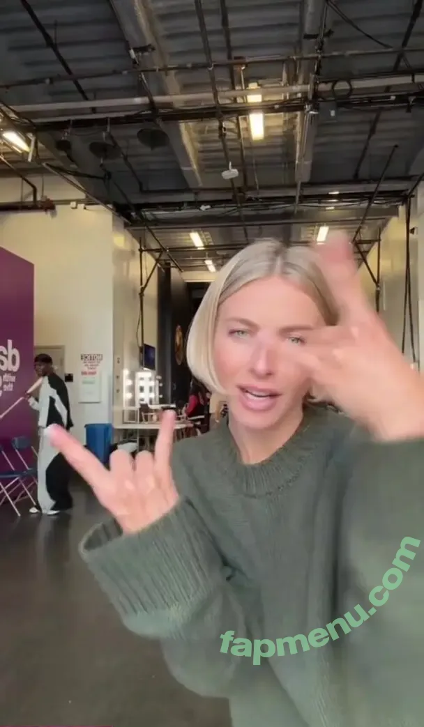 Julianne Hough nude photo #1888 (juleshough)