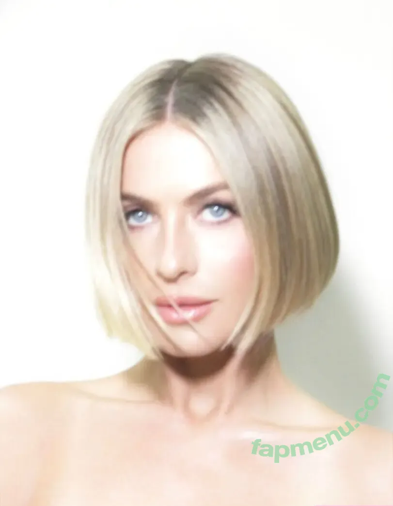 Julianne Hough nude photo #1925 (juleshough)