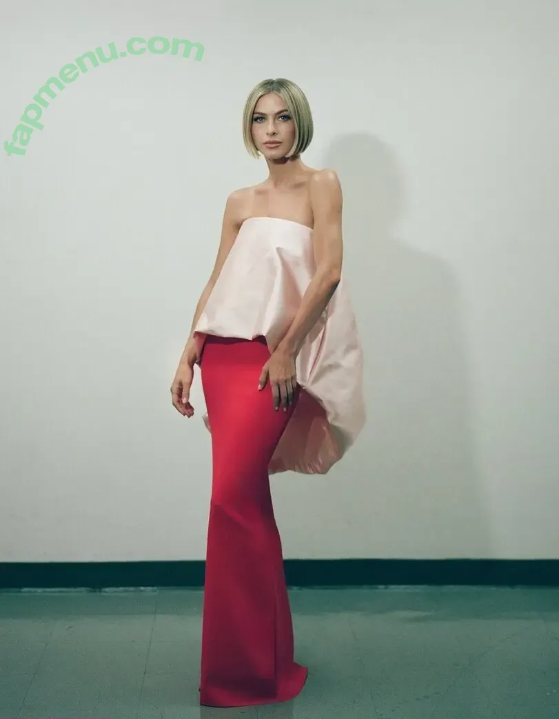 Julianne Hough nude photo #1930 (juleshough)