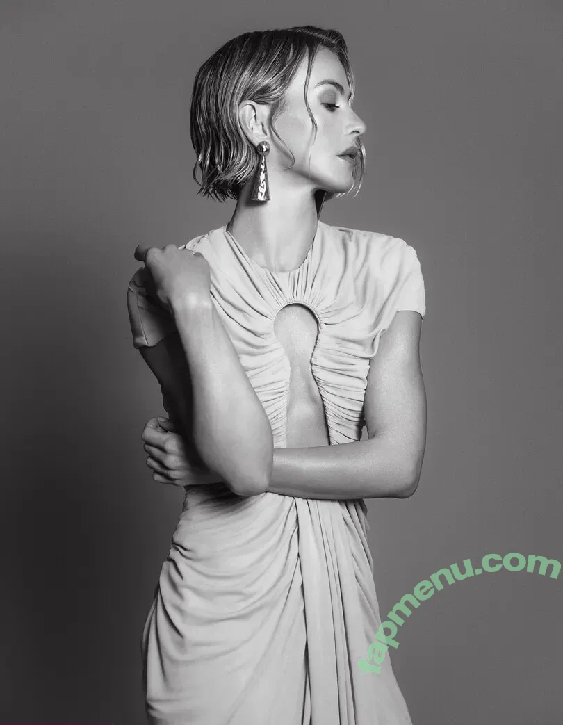 Julianne Hough nude photo #1945 (juleshough / juliannehough)