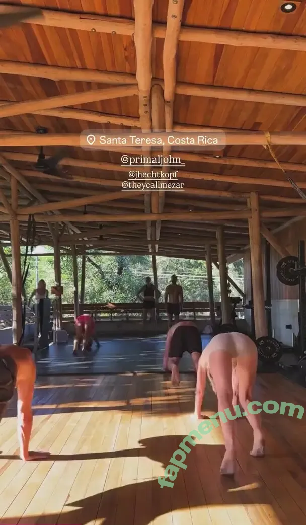 Julianne Hough nude photo #2034 (juleshough / juliannehough)