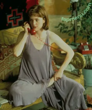 Julianne Moore / juliannemoore nude photo #0148