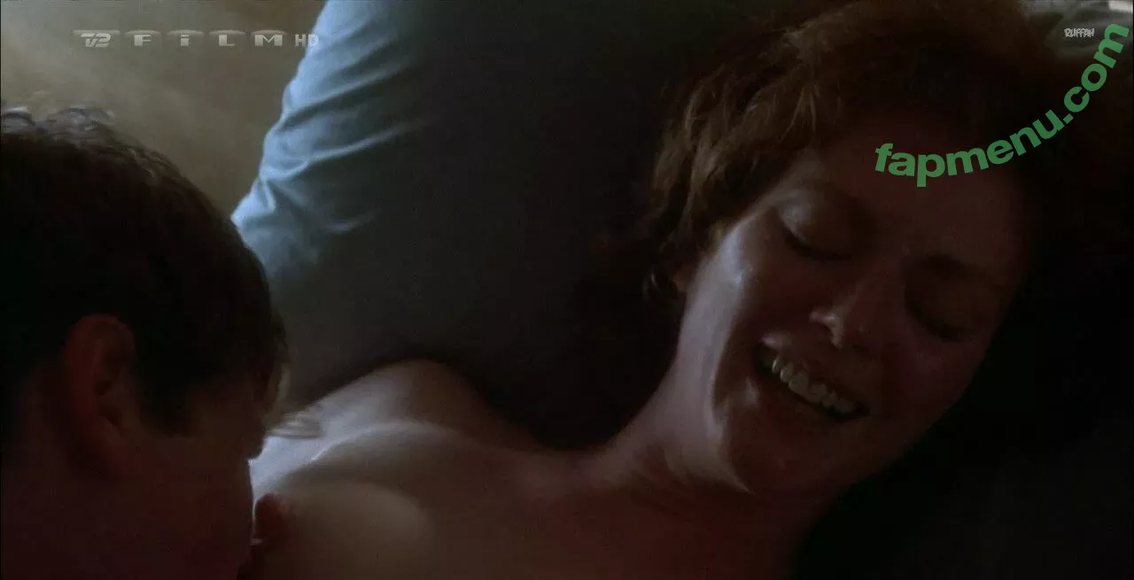 Julianne Moore nude photo #0023 (juliannemoore)