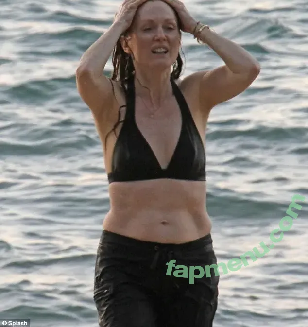 Julianne Moore nude photo #0154 (juliannemoore)