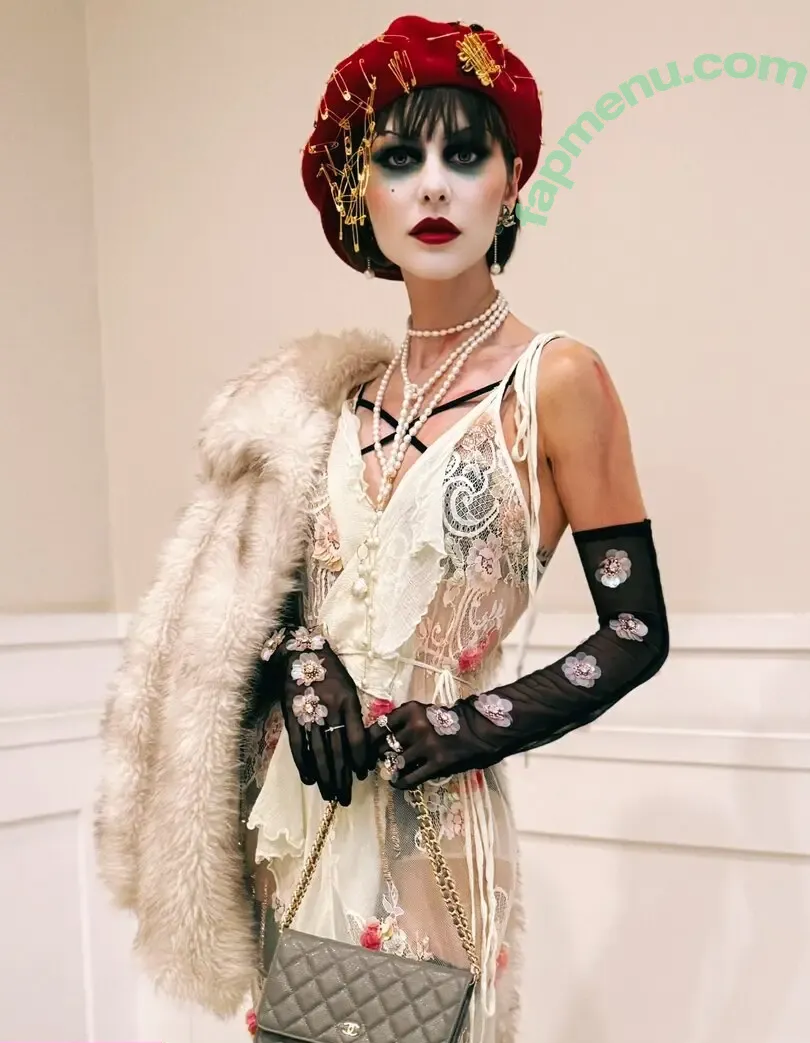 Julianne Trevisol nude photo #0194 (juliannetrevisol)