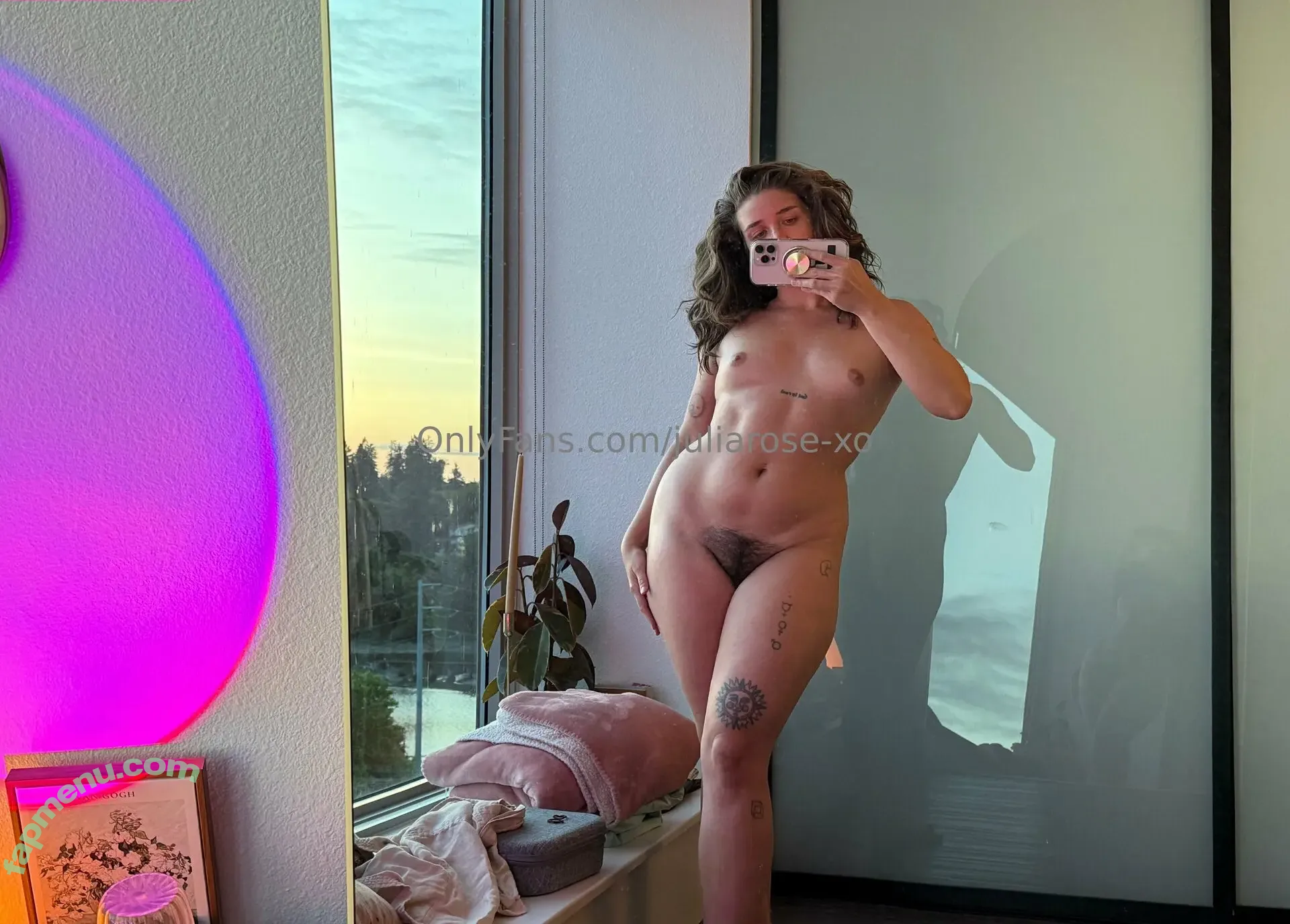 juliarose-xo nude photo #0023 (julia.rose.xo)