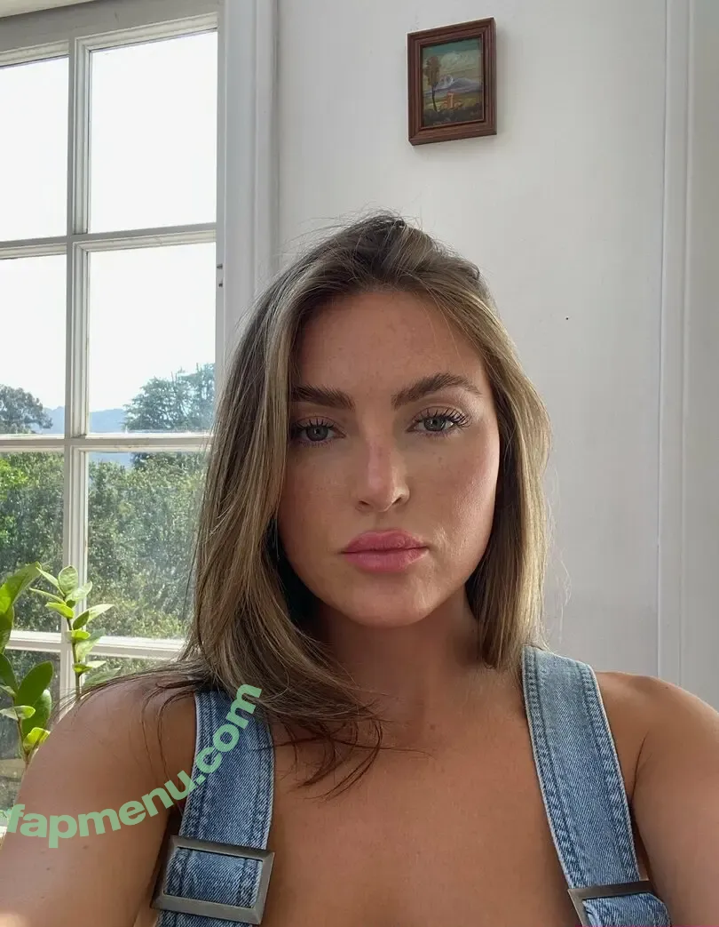 juliasandoval nude photo #0012 (julialynnsandoval)