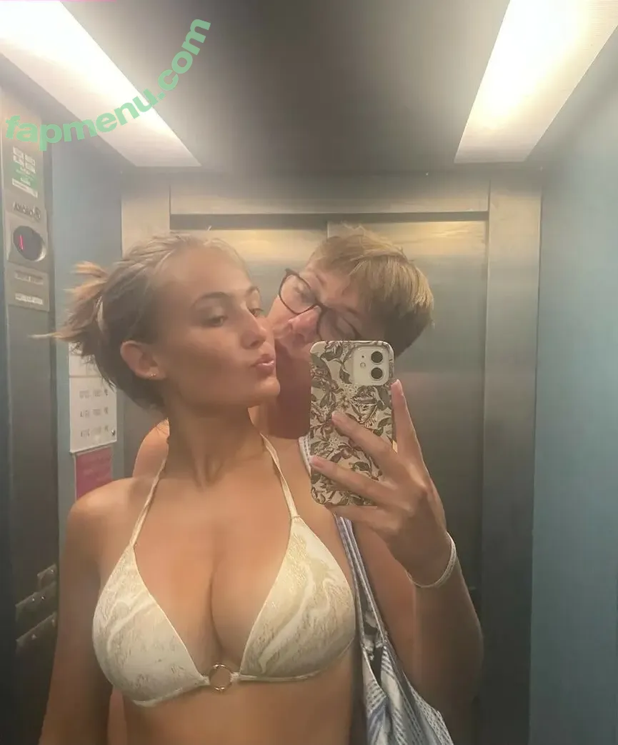 Julie Boye nude photo #0004 (juliieboye)