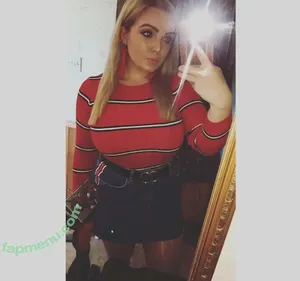 Julie Donaldson / julieeeed1997 nude photo #0023