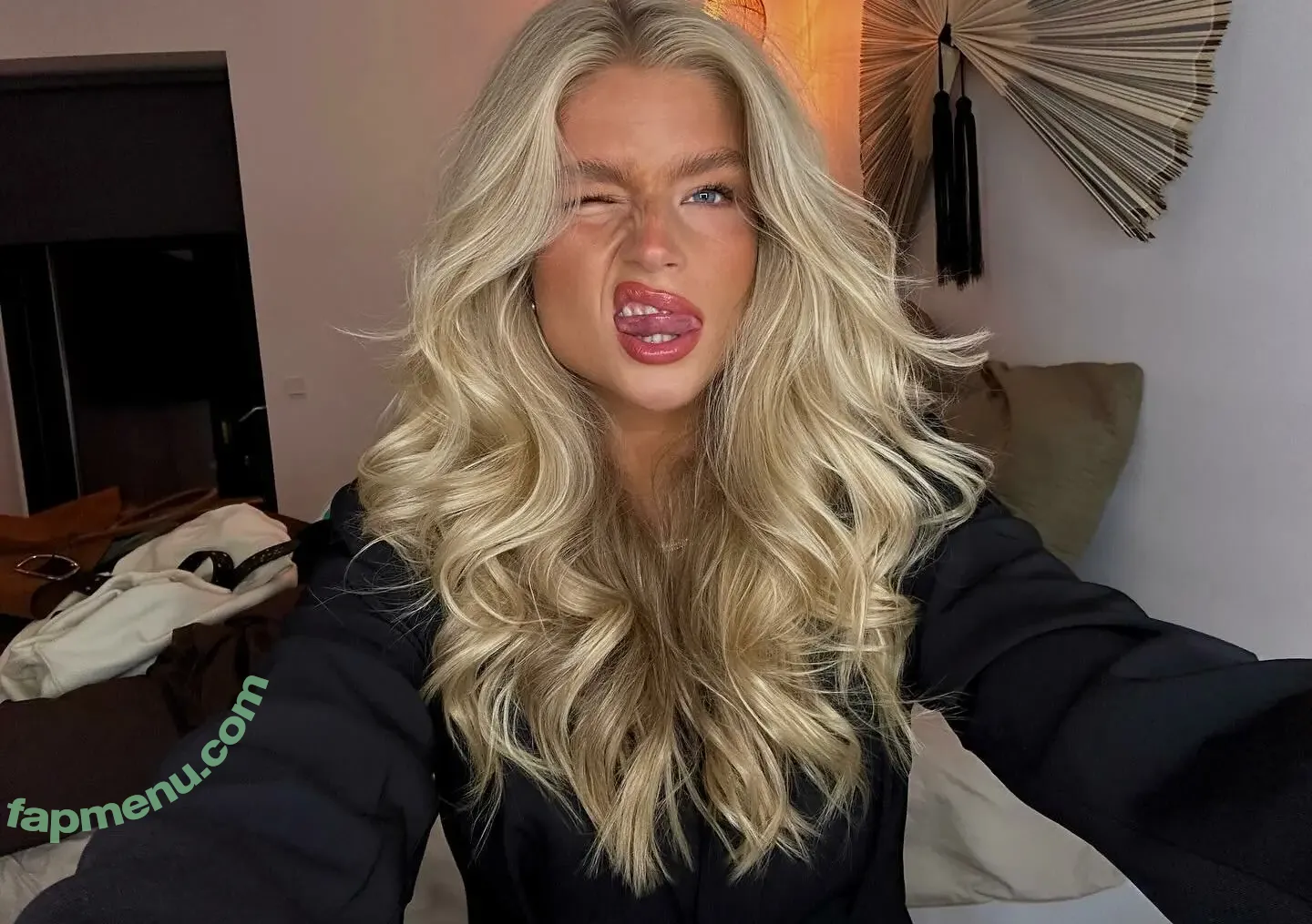 Julie Hem Kristensen nude photo #0043 (juliehemkristensen)