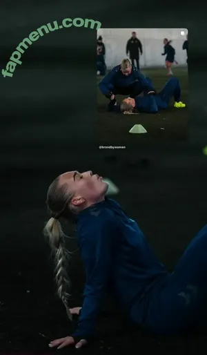 Julie Jorde / JulieJorde nude photo #0053