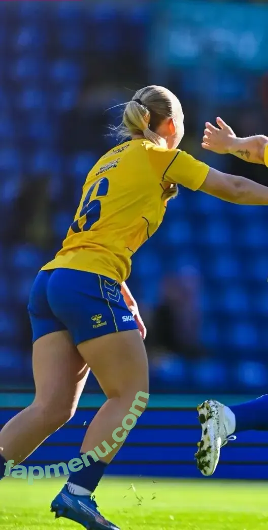 Julie Jorde nude photo #0029 (JulieJorde)