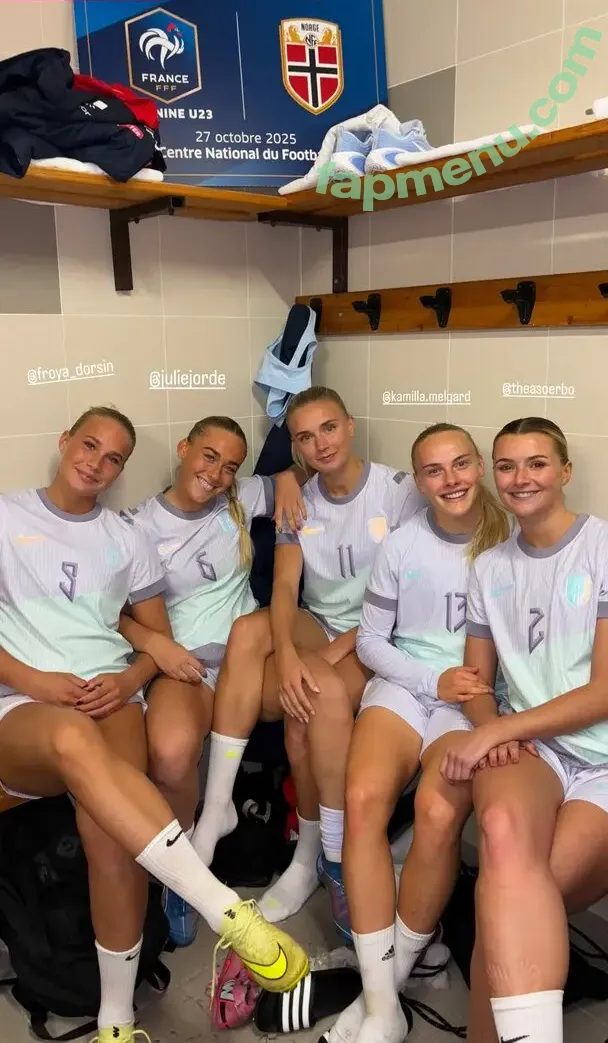 Julie Jorde nude photo #0034 (JulieJorde)