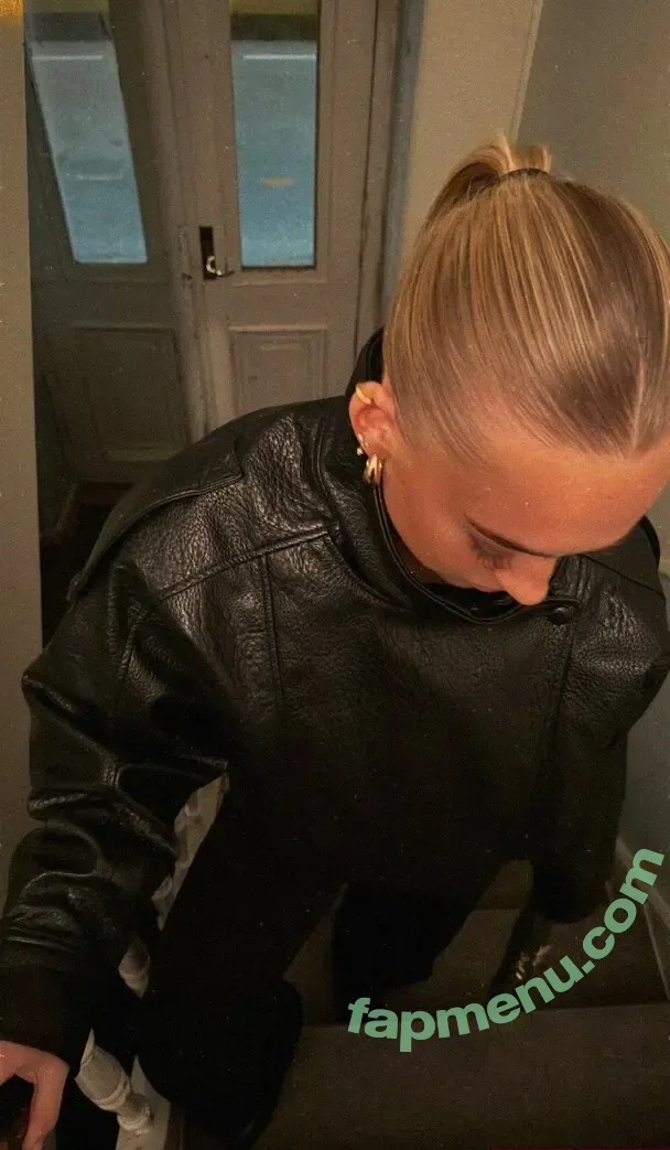 Julie Jorde nude photo #0049 (JulieJorde)