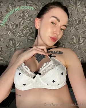  nude photo #0002