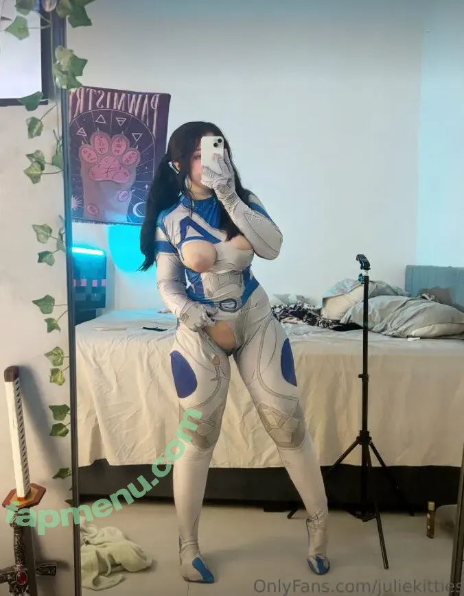 Julie Kitty nude photo #0140 (Juliekitti / Juliekitties / juliekitty4)