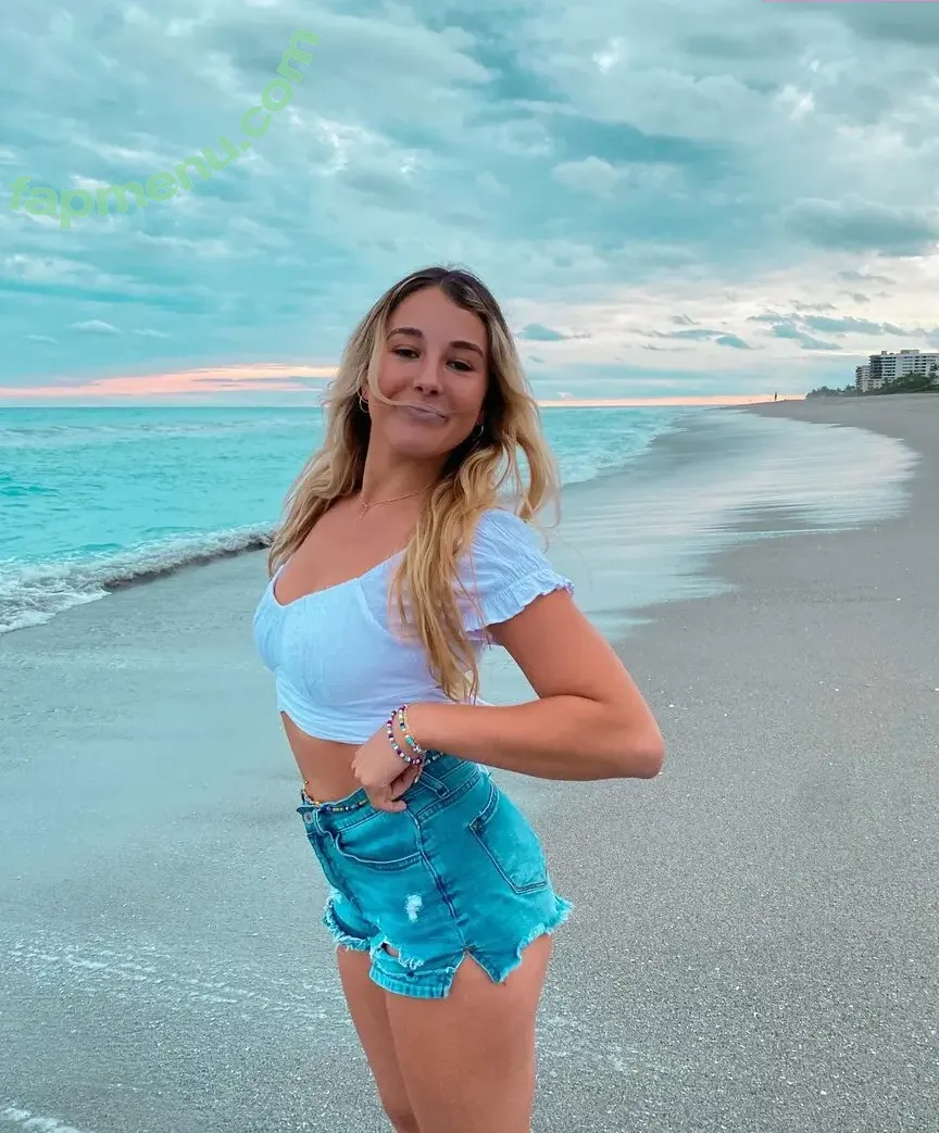 julie.tirado nude photo #0028 (julie.tirado)