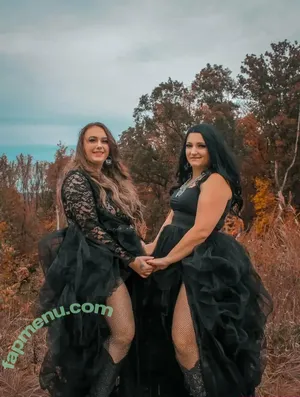 Julie1030 / Mariebaby1622 / juliehcousins nude photo #0012