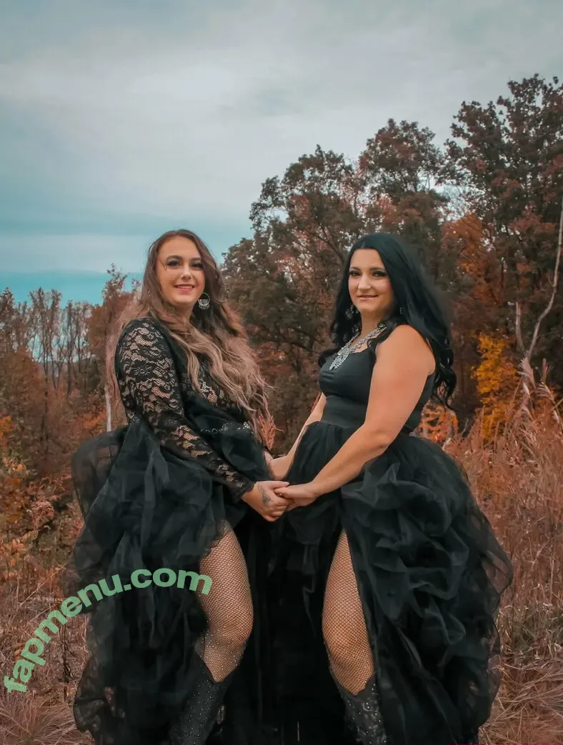 Julie1030 nude photo #0012 (Mariebaby1622 / juliehcousins)