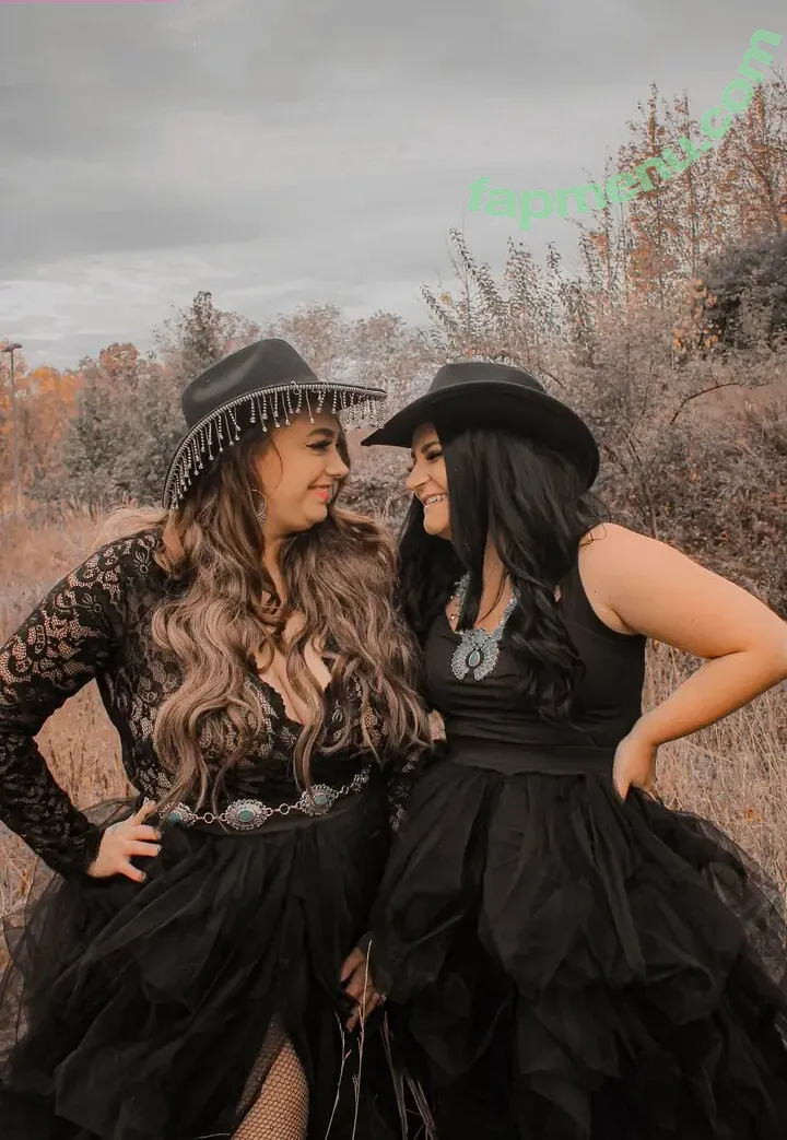 Julie1030 nude photo #0018 (Mariebaby1622 / juliehcousins)