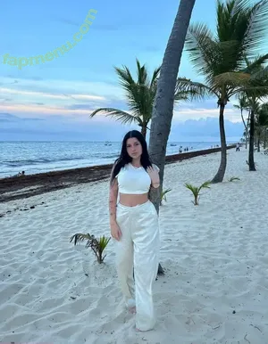 julieblossom / jul1eta27_ nude photo #0044