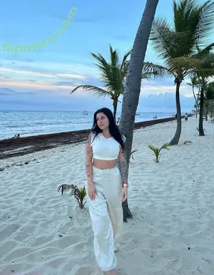 julieblossom / jul1eta27_ nude photo #0045