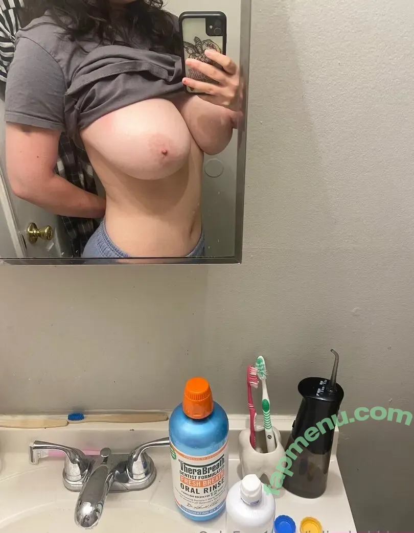 julieebubblee nude photo #0012 (julieebaybee)