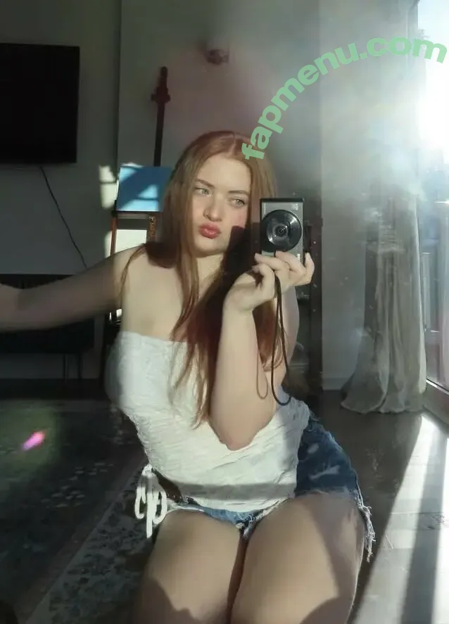 Juliet Siegel nude photo #0022 (julietsiegel)