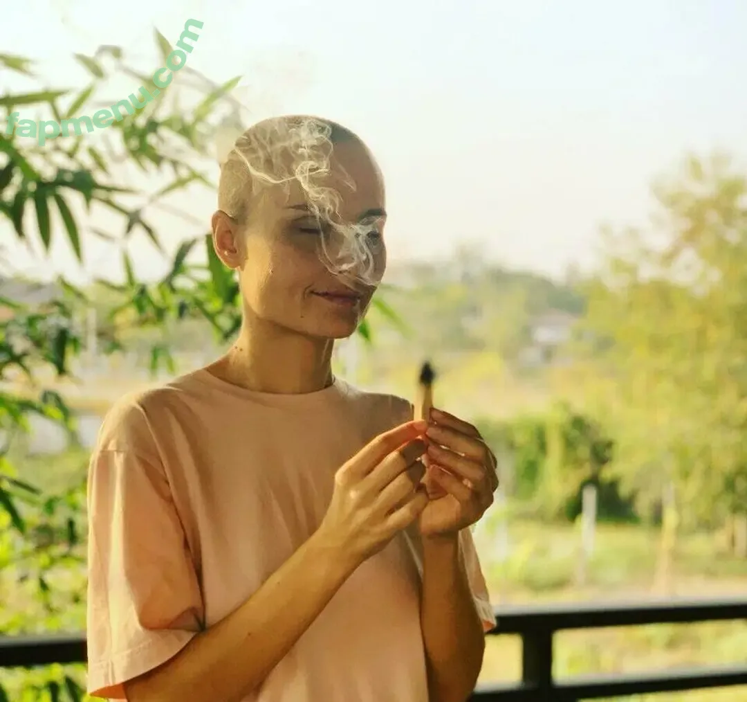 julietflick nude photo #0040 (julia_flick_)