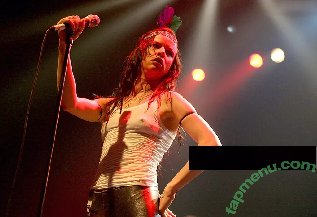 Juliette Lewis nude photo #0182 (juliettelewis)