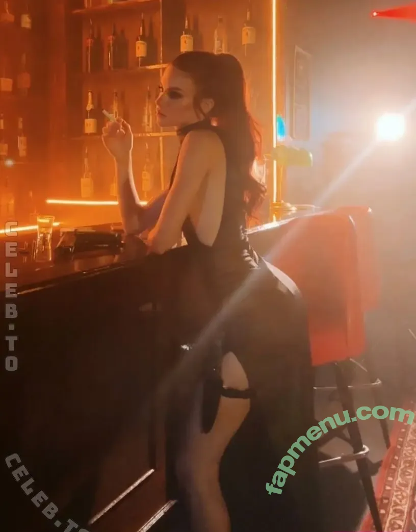 Juliette Sureau nude photo #0104 (juliettelsureau / juliettesureau)